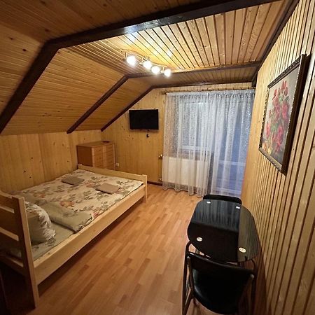 Любе Hotel Jablunicja Kültér fotó