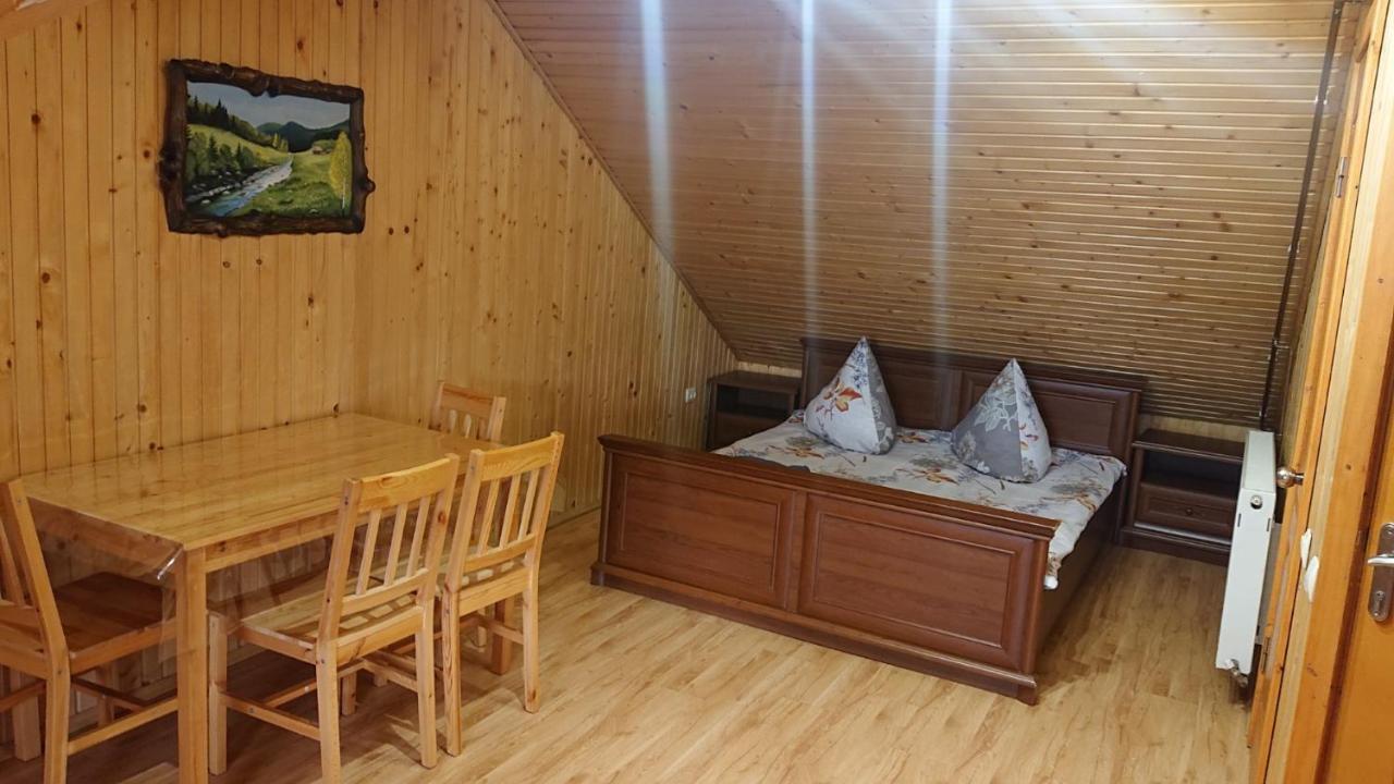 Любе Hotel Jablunicja Kültér fotó