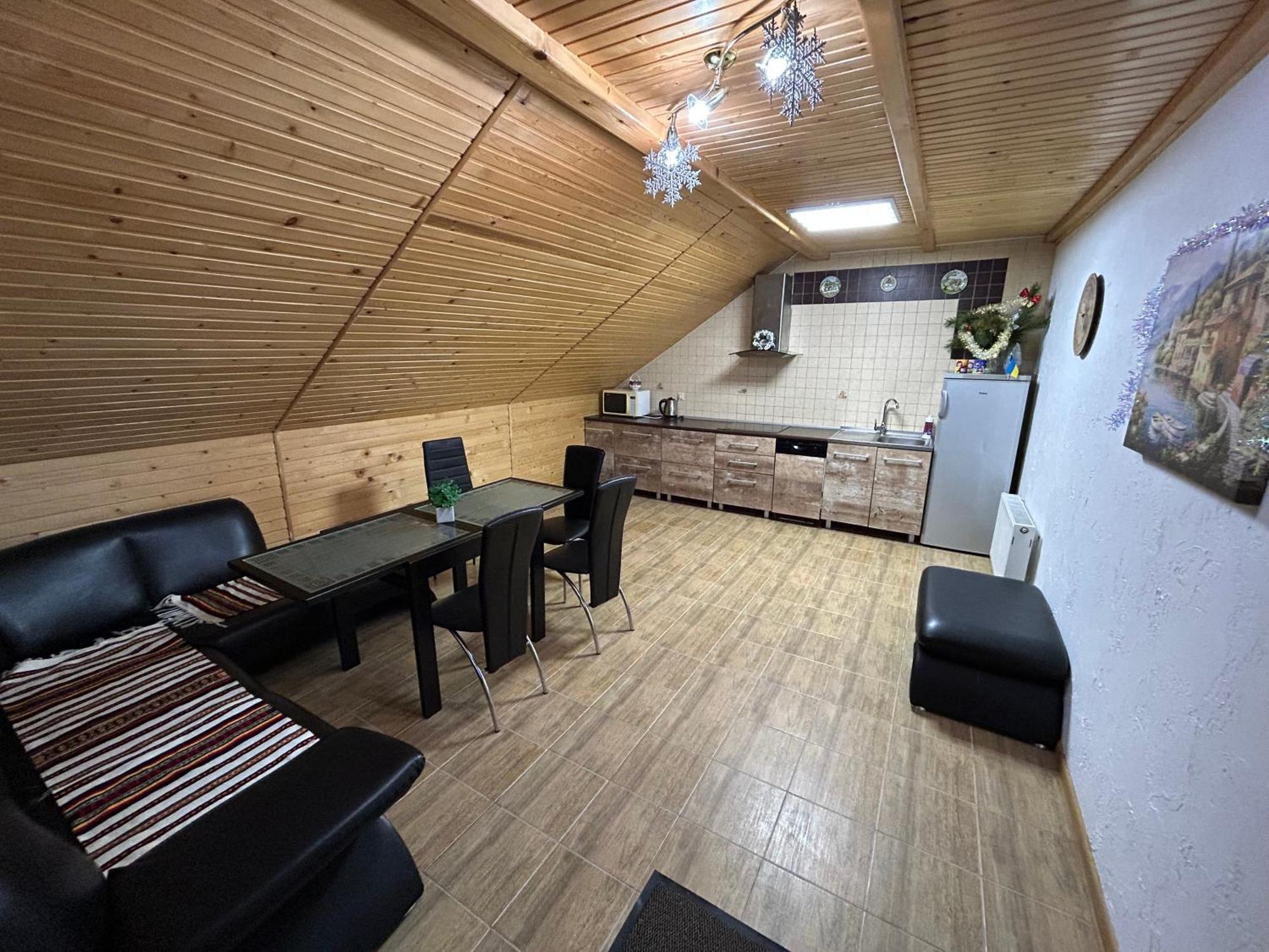 Любе Hotel Jablunicja Kültér fotó
