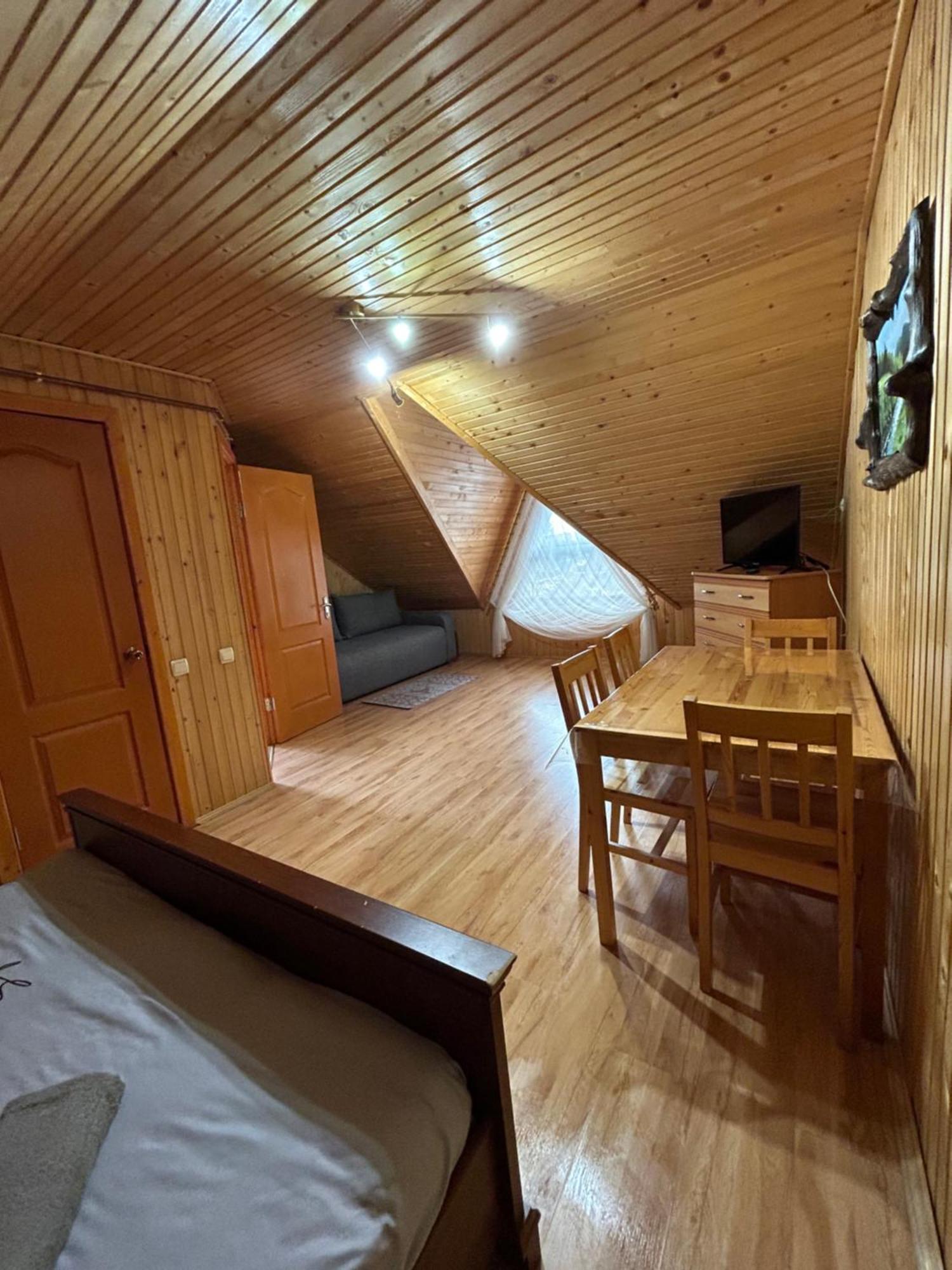 Любе Hotel Jablunicja Kültér fotó