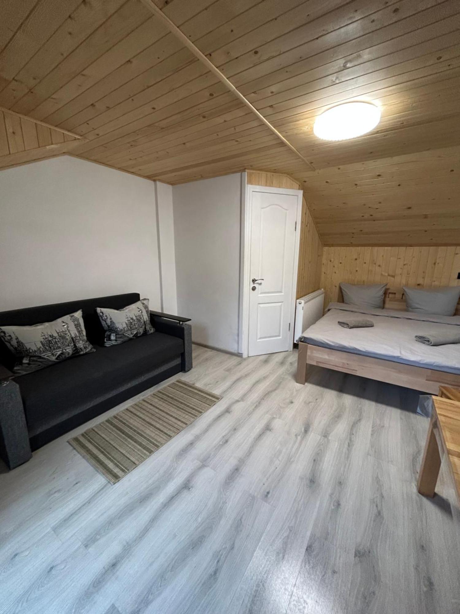Любе Hotel Jablunicja Kültér fotó