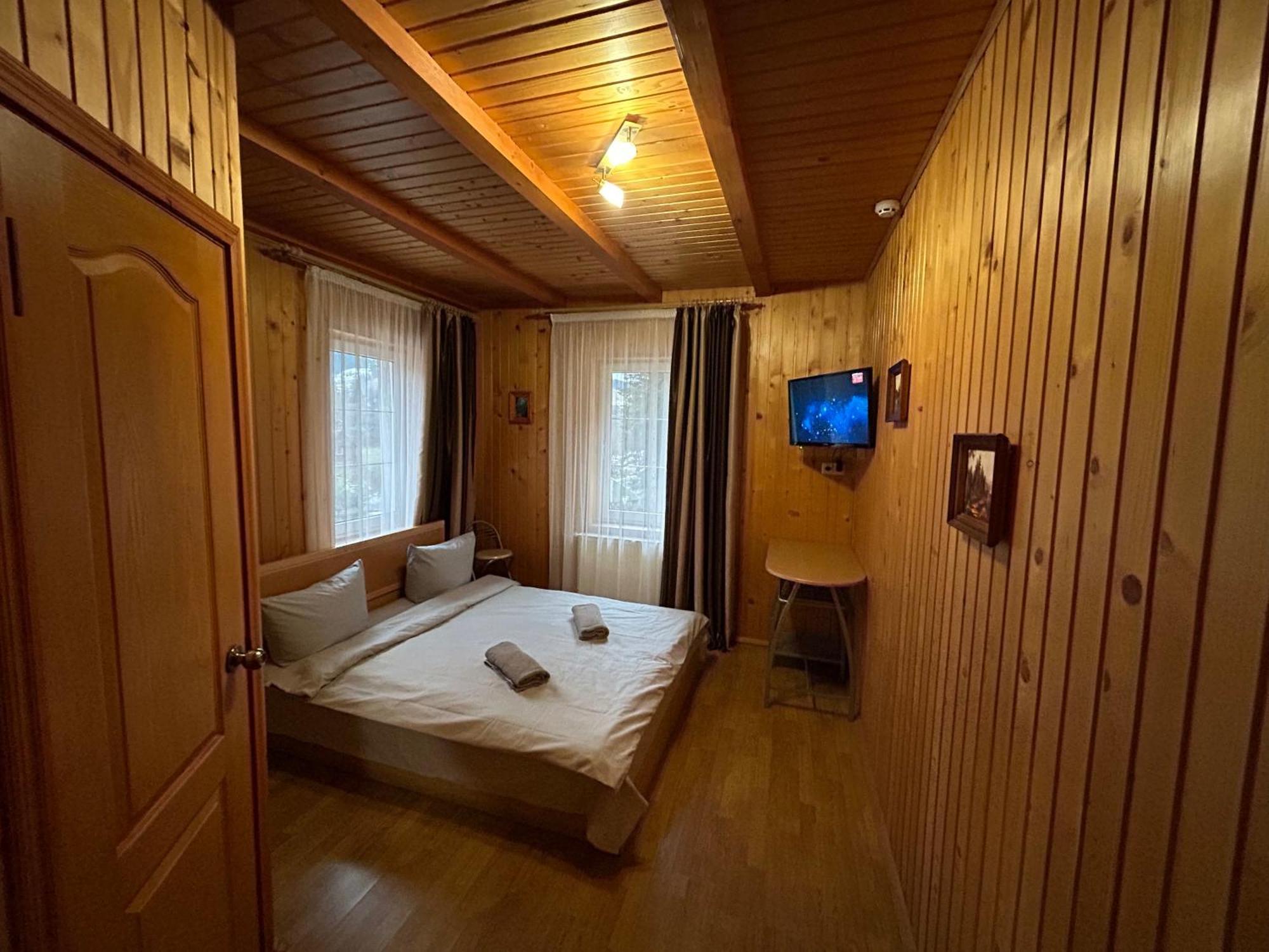 Любе Hotel Jablunicja Kültér fotó